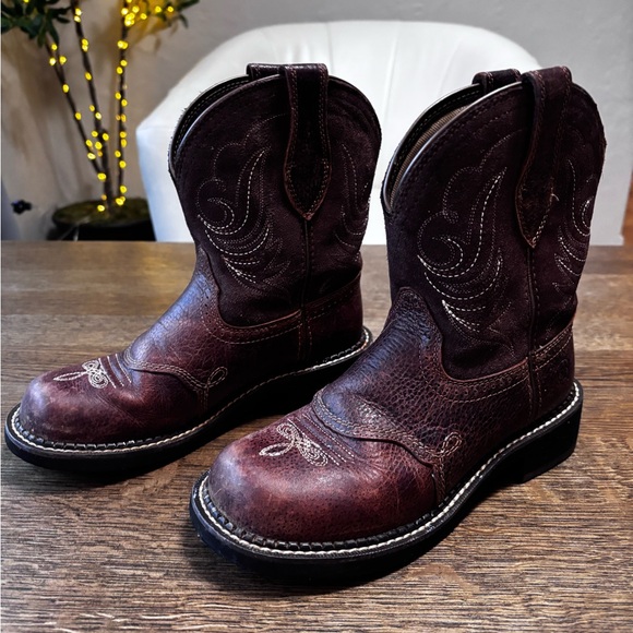 Ariat Shoes - Ariat Women’s Brown Leather Western Boots Size 7B Distressed Cowboy